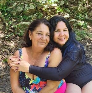 Meet your Posher, Yisel